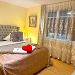 Apartman Bahnhof West *