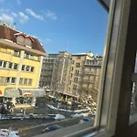 Bahnhof West Apartman *