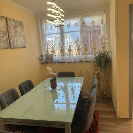 Bahnhof West Apartment