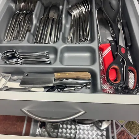 Bahnhof West Lägenhet *