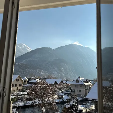Bahnhof West Apartment Interlaken