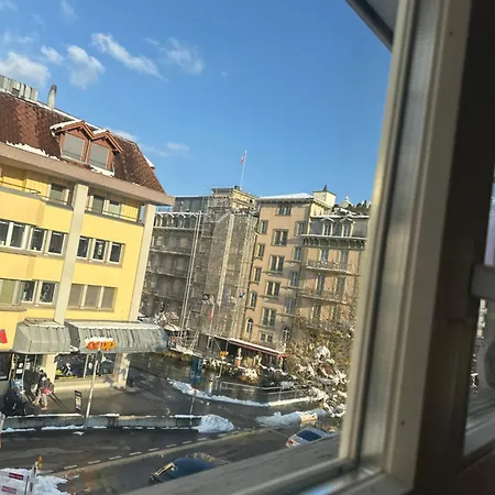 Bahnhof West Apartment *