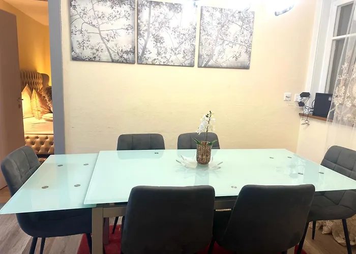 Bahnhof West Lejlighed