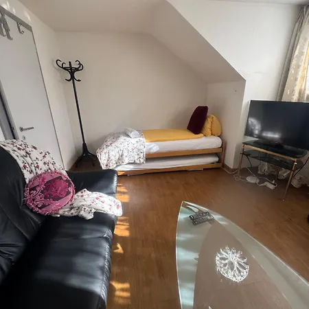 Bahnhof West * Entrelagos