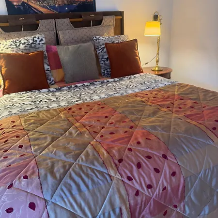 Bahnhof West Apartamento *