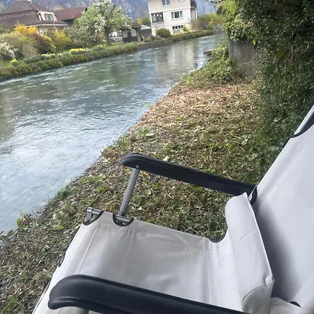 Bahnhof West * Entrelagos